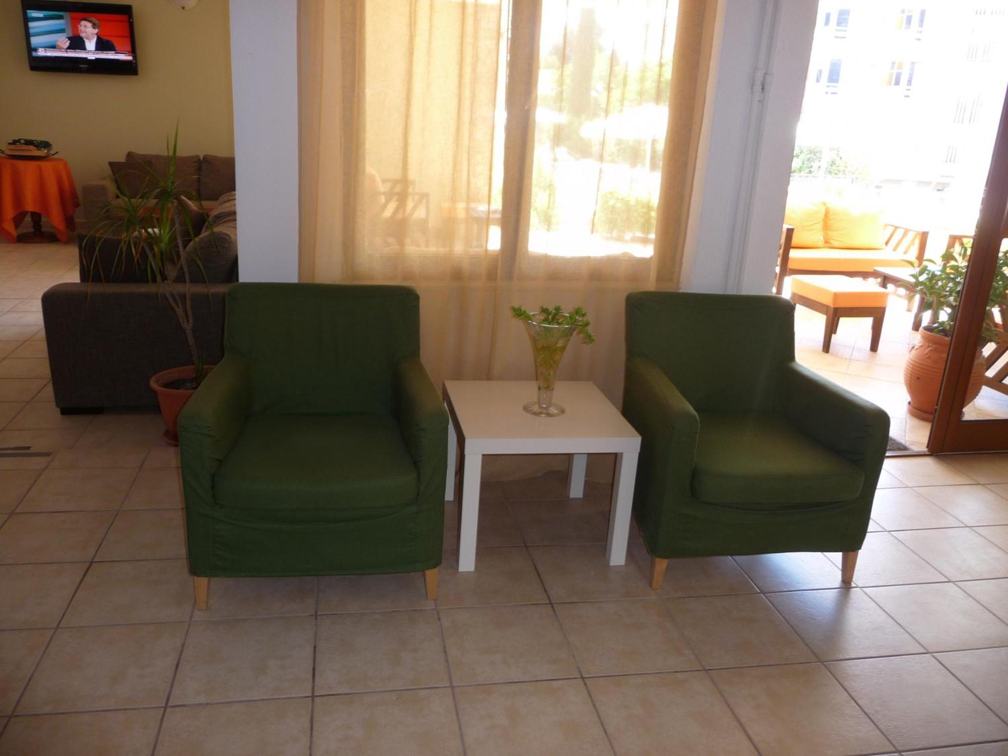 Hotel Afea Agia Marina  ภายนอก รูปภาพ